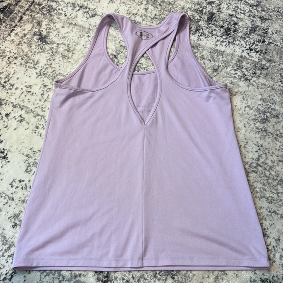 Black Under Armour Women's athletic Shorts and tank top in medium. - Picture 7 of 7
